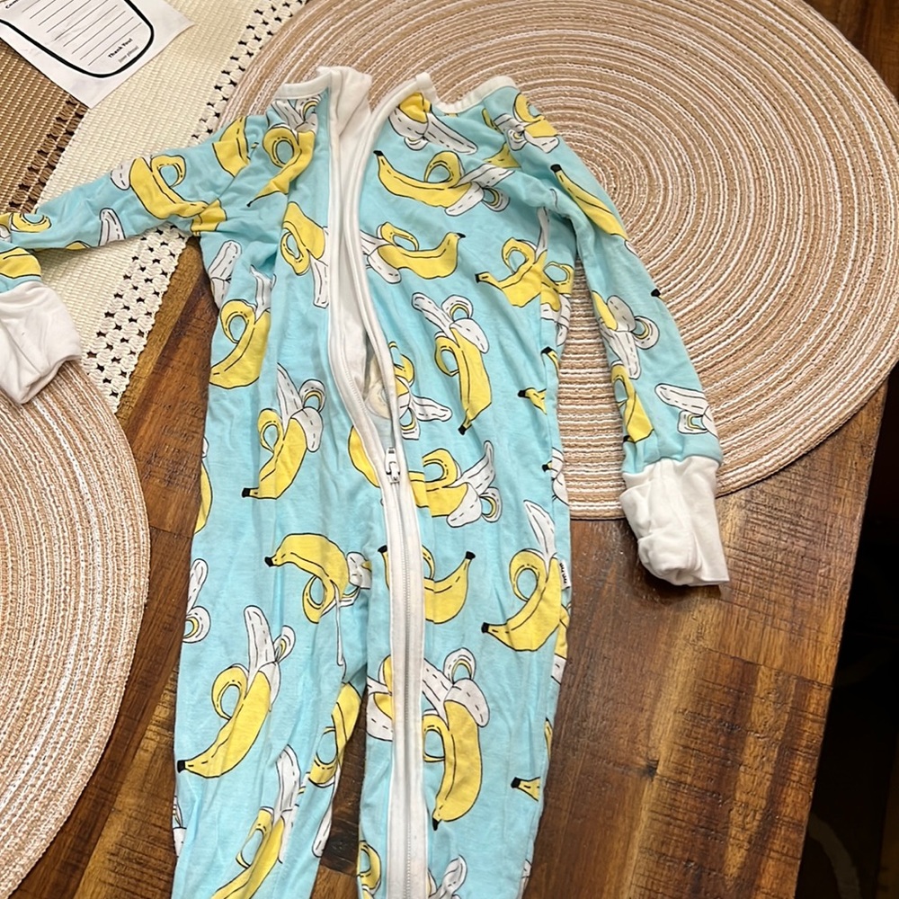 Little sleepies 3-6 month